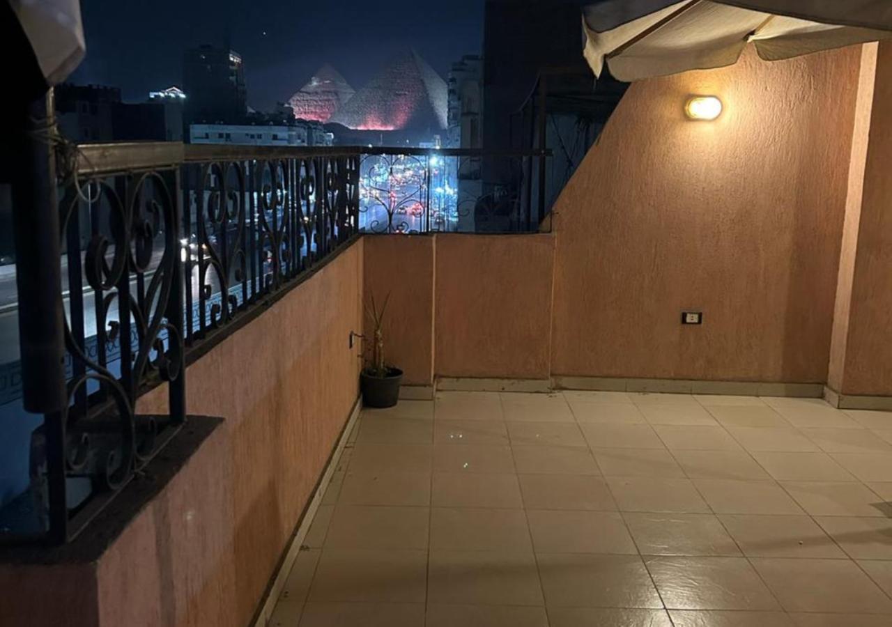 Pyramids Road Guest House Cozy Rooms And Rooftop Breakfast With The Pyramids View Nazlet el-Sîsi Exteriér fotografie
